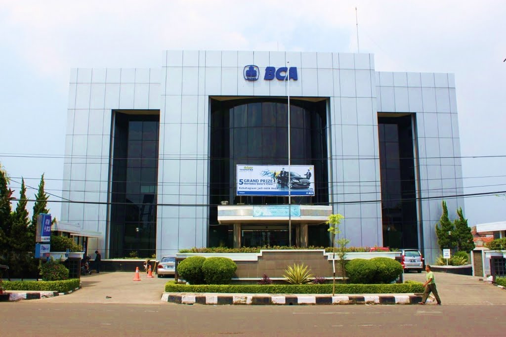 Alamat kantor BCA di Rembang